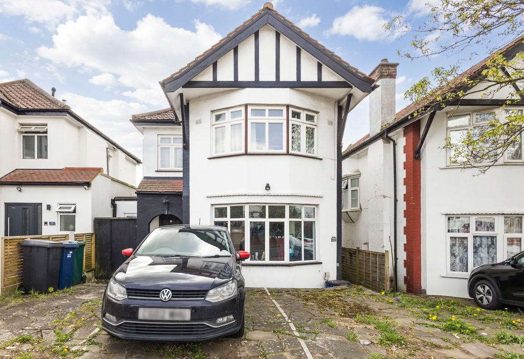 Property photo 1 of 11