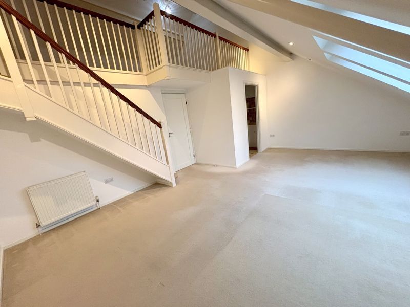 Property photo 3 of 14 Photo 18