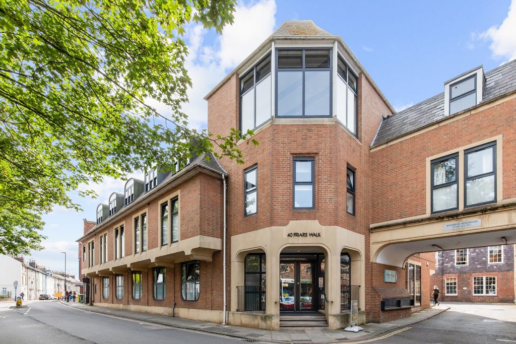 Property photo 1 of 7 4661200