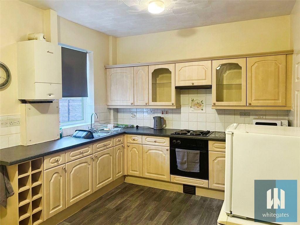 Property photo 3 of 19 Picture No. 04