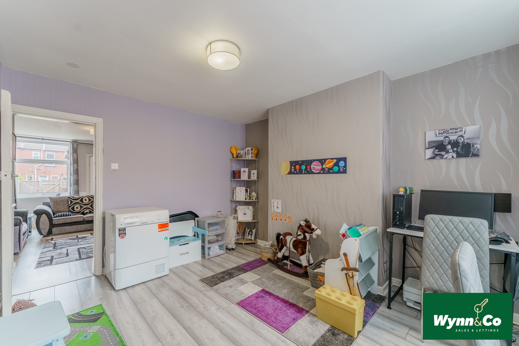 Property photo 3 of 20 Living Room