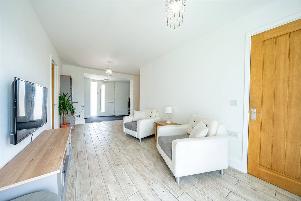 Property photo 3 of 30 Picture No. 28
