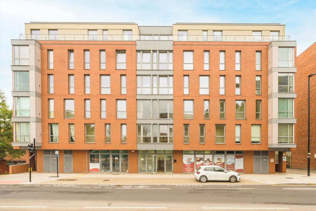 Property photo 1 of 8