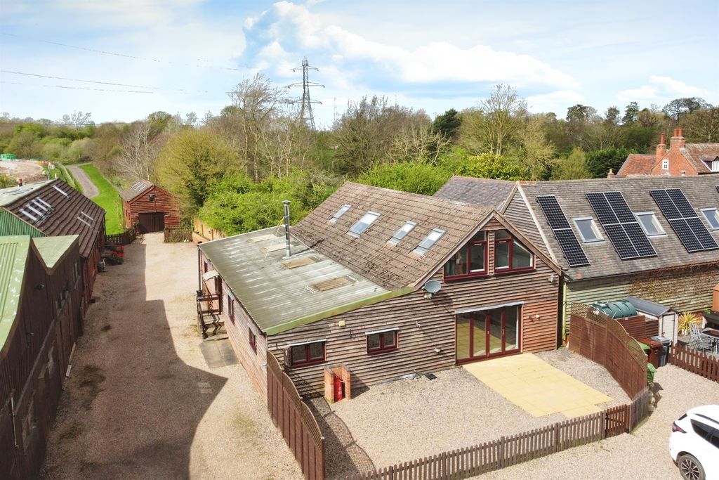 Property photo 2 of 15
