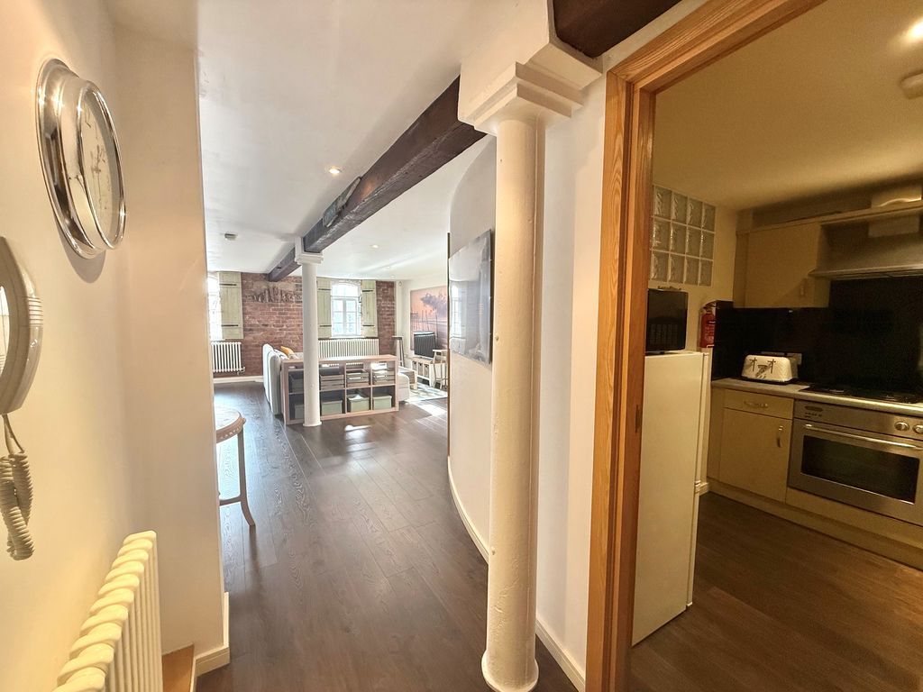 Property photo 3 of 17 Photo 17