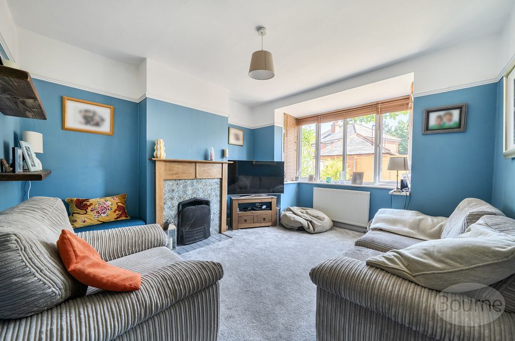 Property photo 2 of 21 04B6A6B0-3c42-4E2...