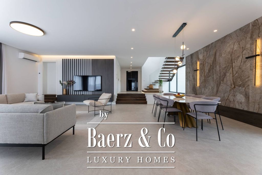 Property photo 1 of 34