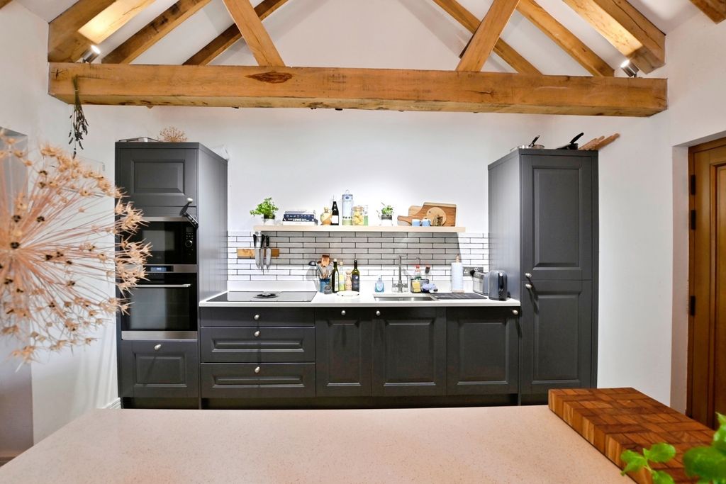 Property photo 3 of 17 Photo