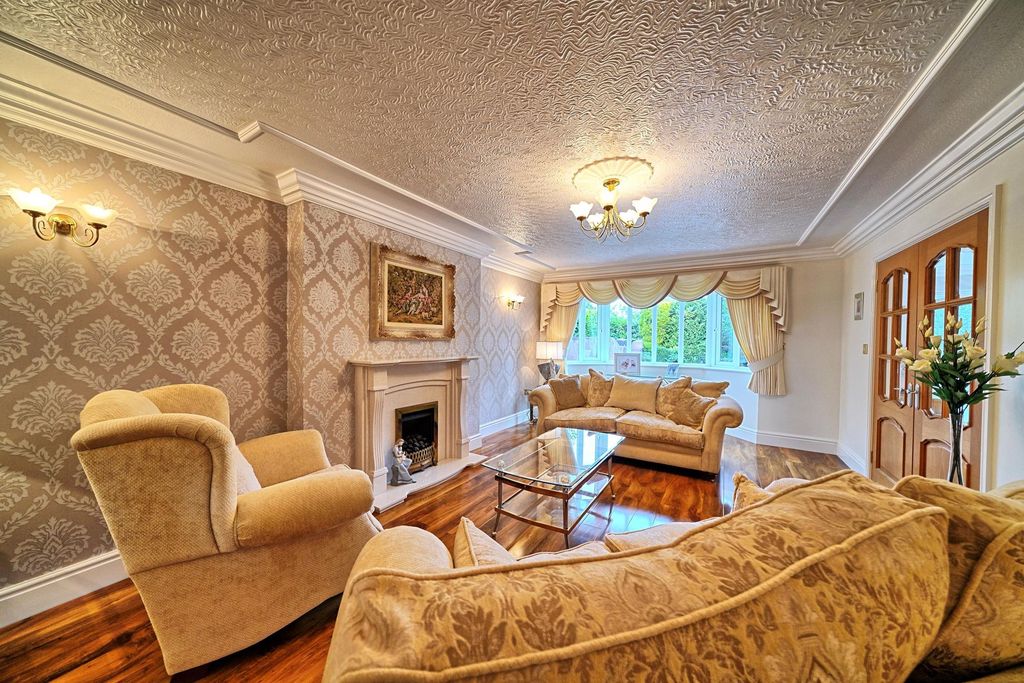 Property photo 2 of 29 Photo 12