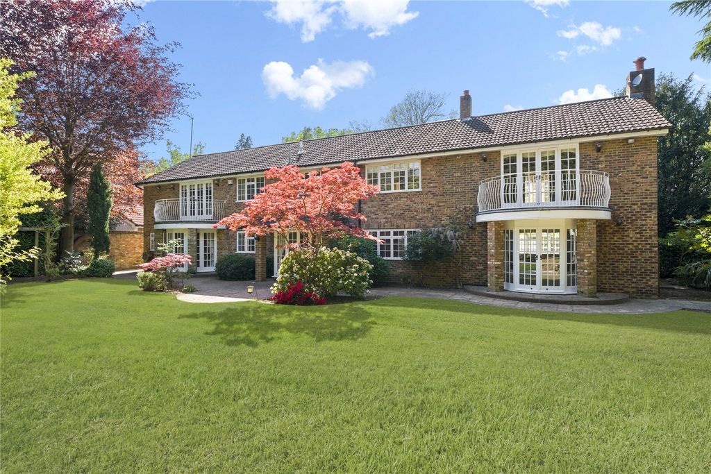 Property photo 1 of 14 Lovely Garden