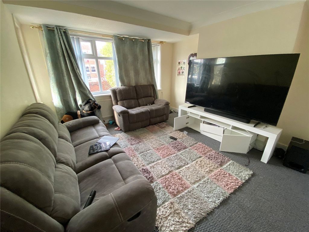 Property photo 2 of 11 Picture No. 02