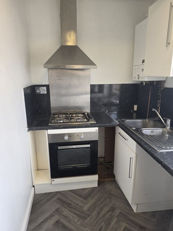 Property photo 2 of 10