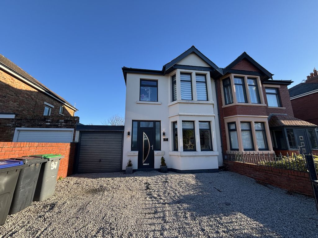 Property photo 1 of 24