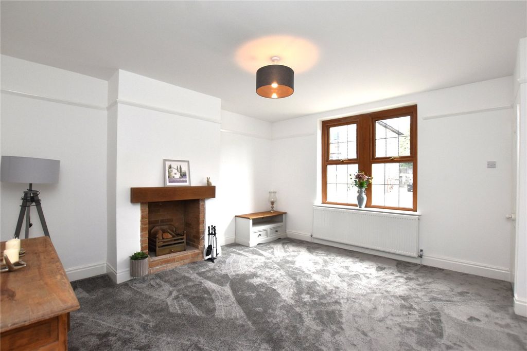 Property photo 2 of 14 Picture No. 09