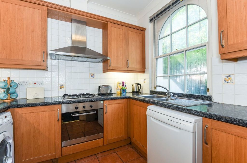 Property photo 3 of 7
