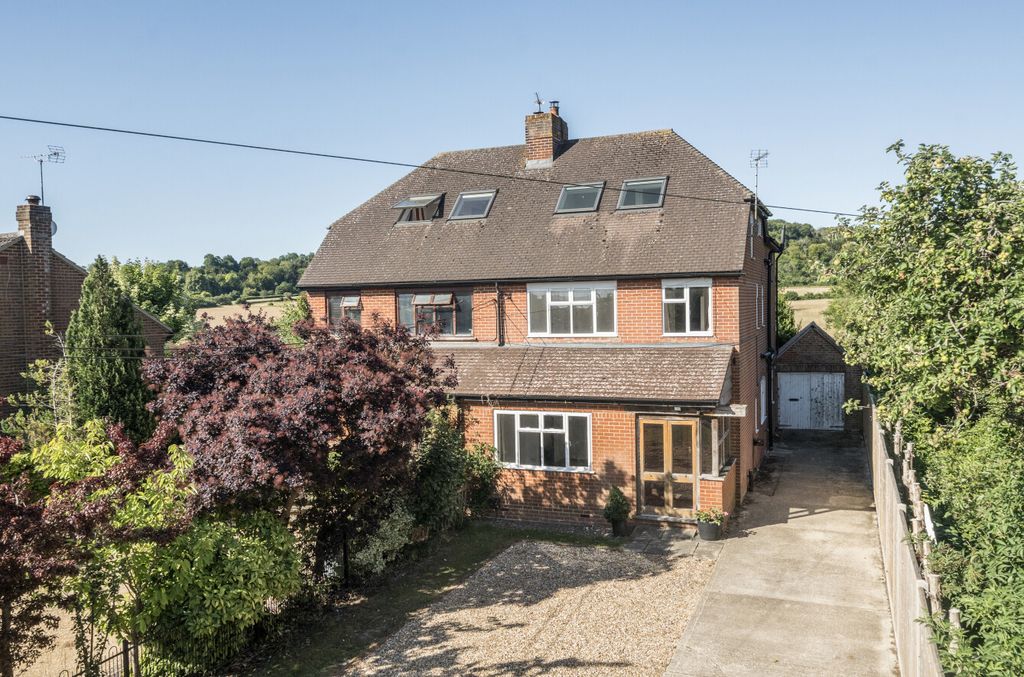 Property photo 1 of 16 1318404-4-6866494...