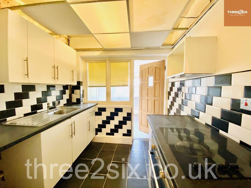 Property photo 1 of 15 Versatile Three-Bedroom Property, Kent Street, Dudley
