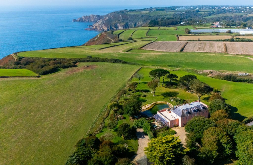 Property photo 1 of 41 Picture No. 36