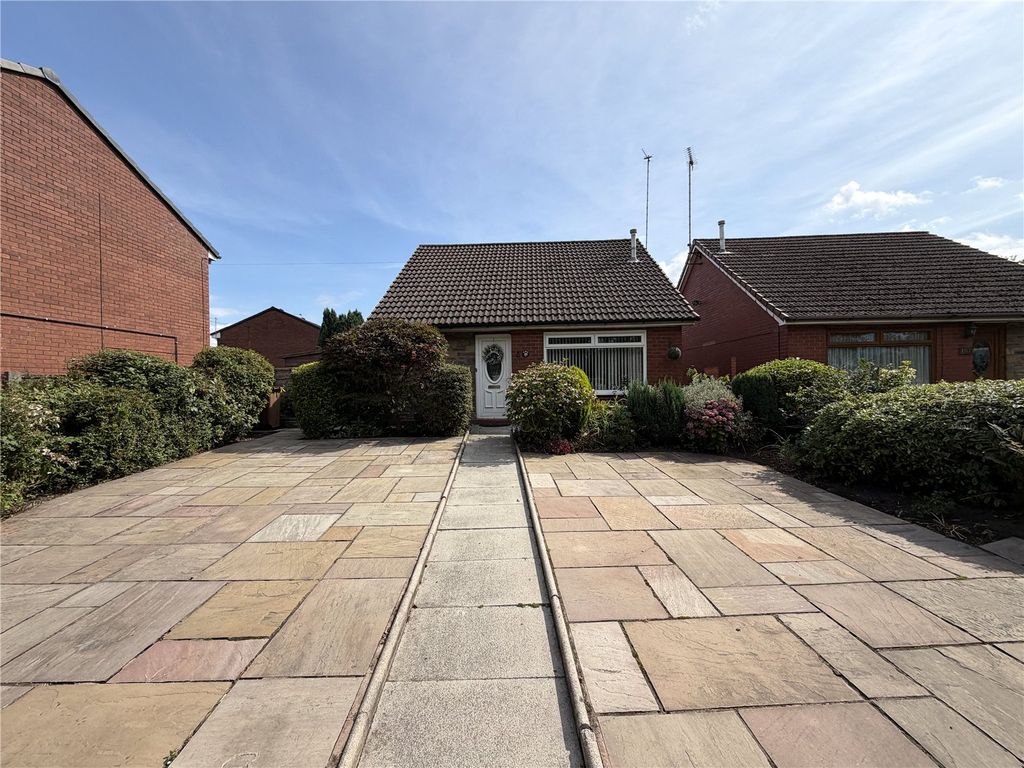 Property photo 2 of 14 Picture No. 20