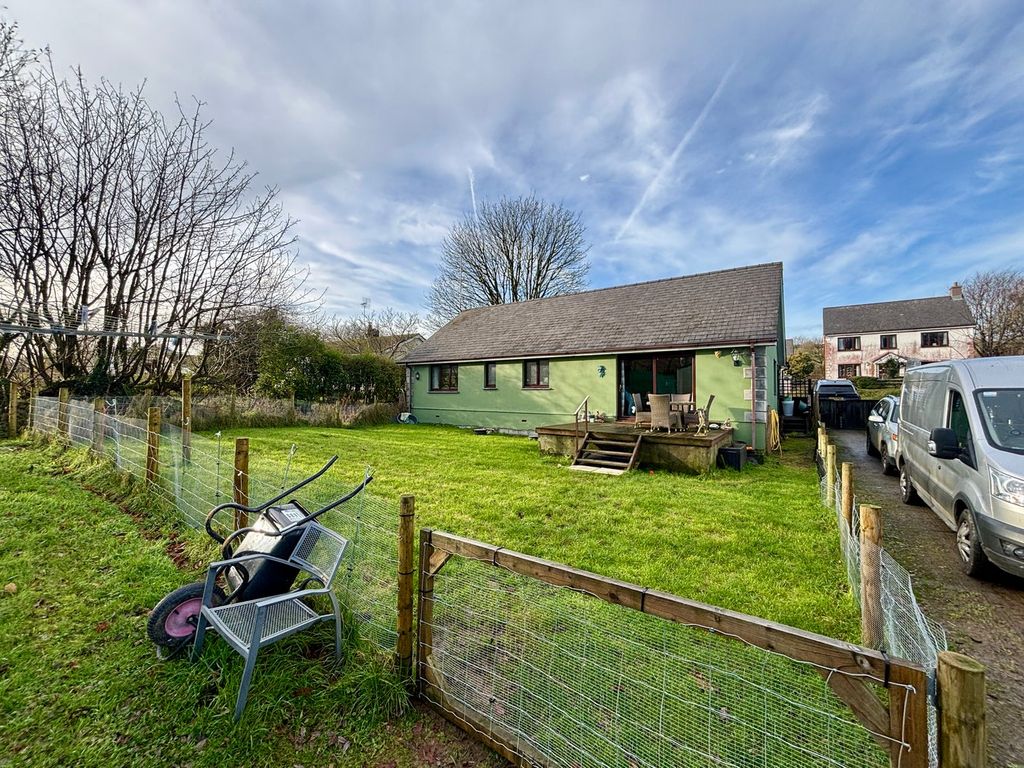 Property photo 2 of 20