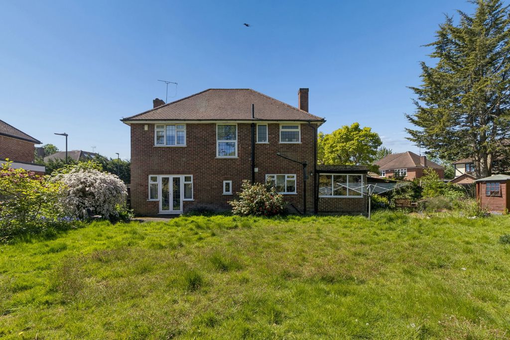 Property photo 2 of 14