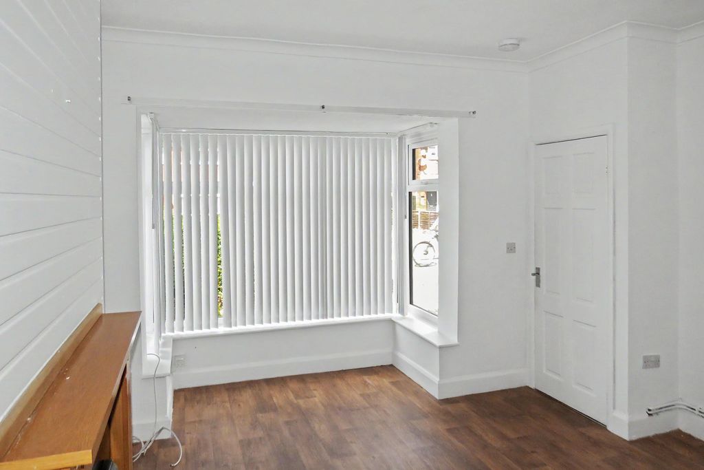 Property photo 2 of 19 94 Collins Road, Bamber Bridge, Preston, Lancashire, Pr5 6Gu