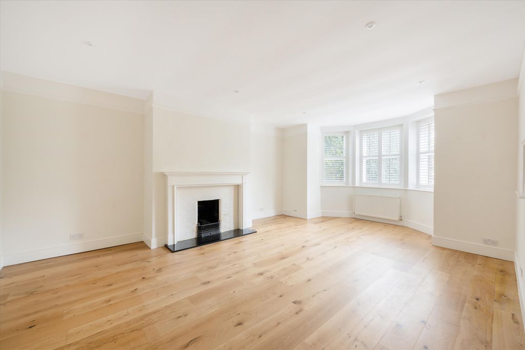 Property photo 2 of 10 Image