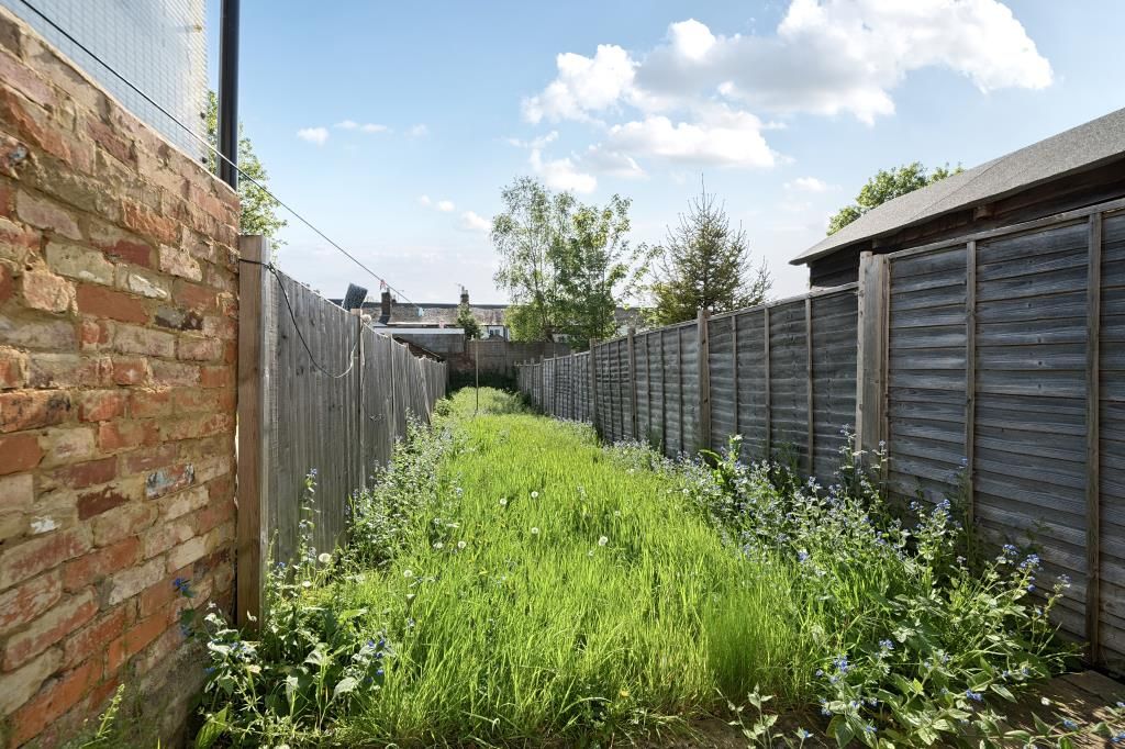 Property photo 3 of 21 Garden