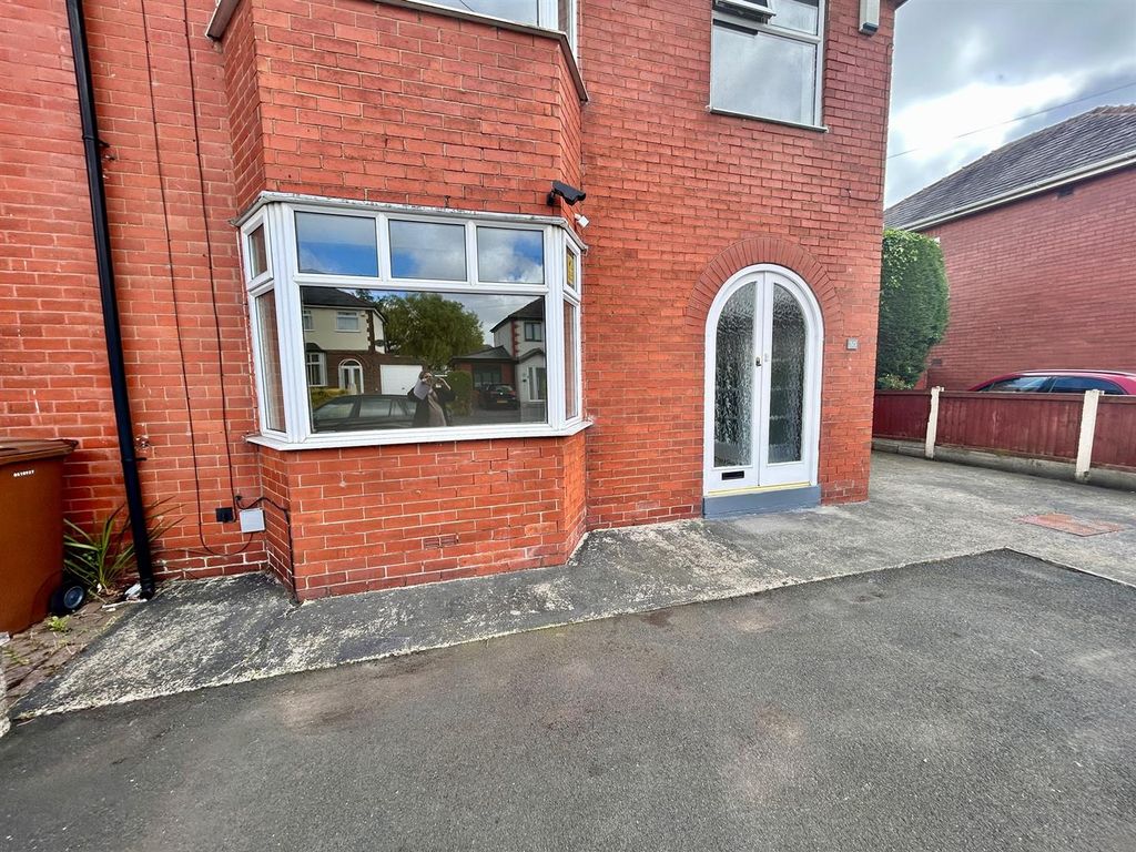 Property photo 3 of 15 5d442A01-Bb2E-44F6-8944-d23Bbad5B494.Jpg