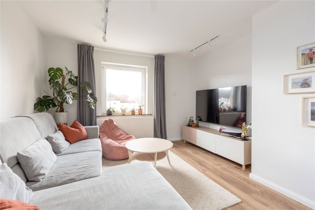 Property photo 3 of 20 Picture No. 46