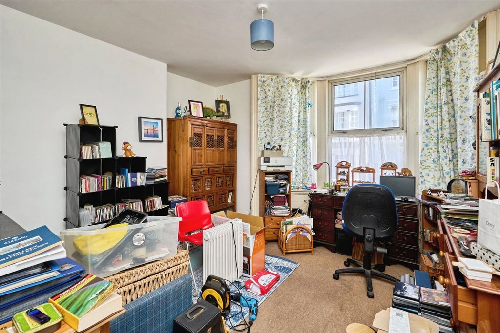 Property photo 2 of 6 Picture No. 03