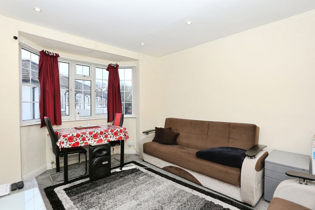 Property photo 2 of 14 Pbox-Img.Jpg