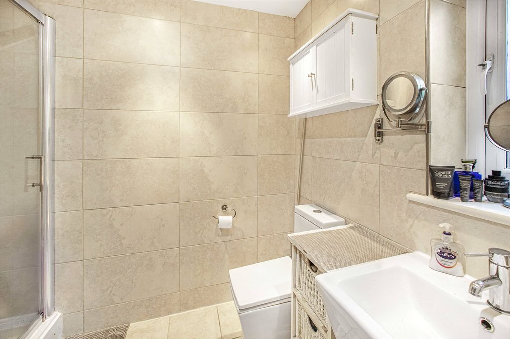 Property photo 2 of 14 Picture No. 16