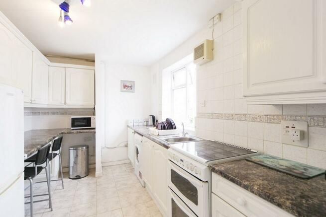 Property photo 2 of 8 102935_25834_Img_01_0000_Max_656x437