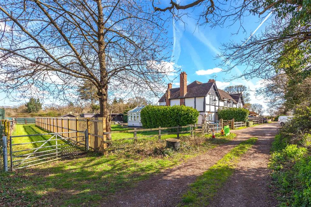 Property photo 2 of 24 Picture No. 02