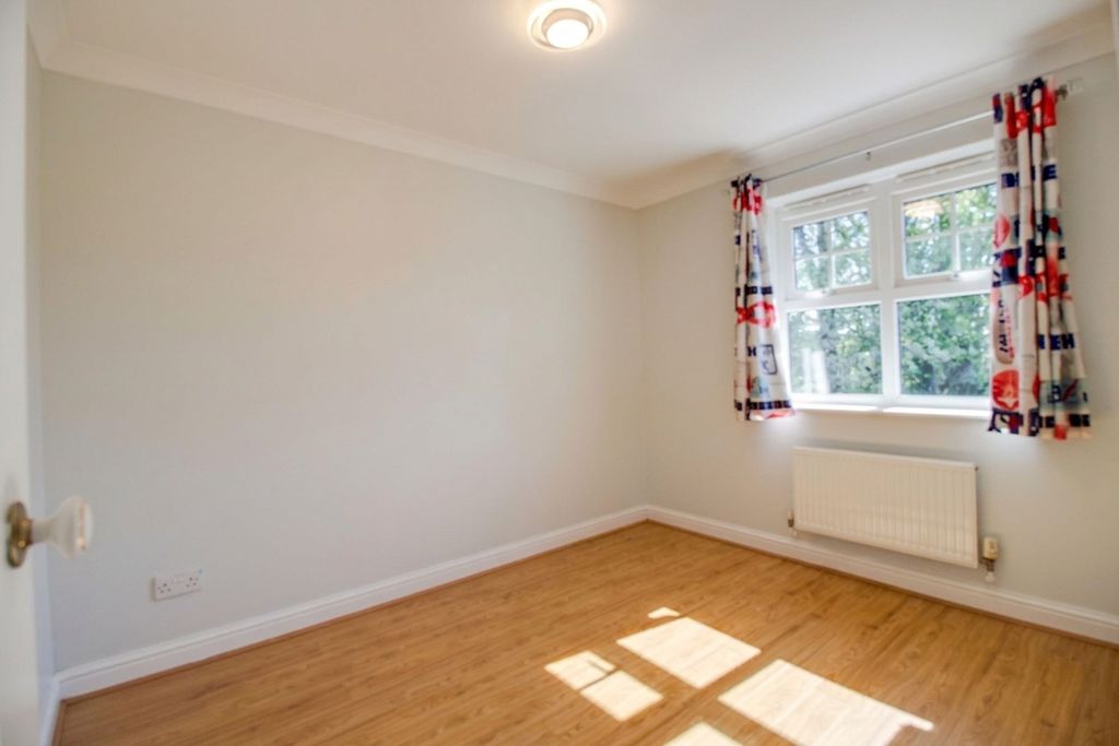 Additional image 17 of 4 bed detached house for saleJohn Newington Close, Kennington TN24