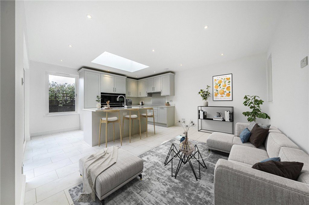 Property photo 2 of 19 Reception