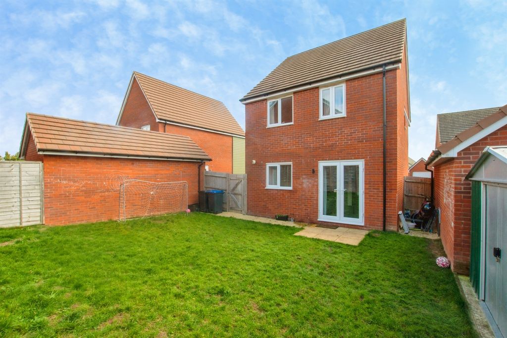 Property photo 2 of 15
