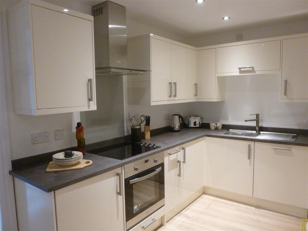 Property photo 3 of 5 Ely 696.Jpg