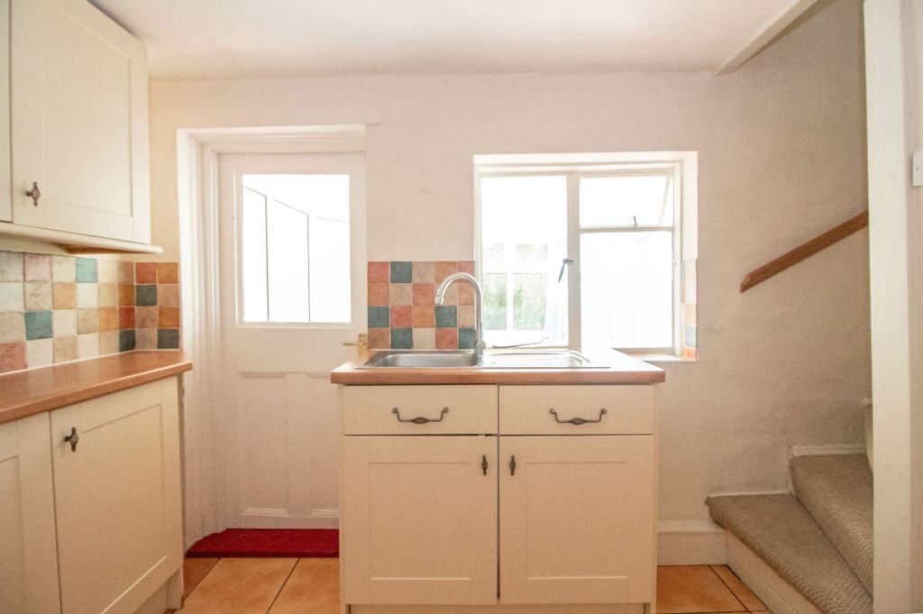 Property photo 3 of 22