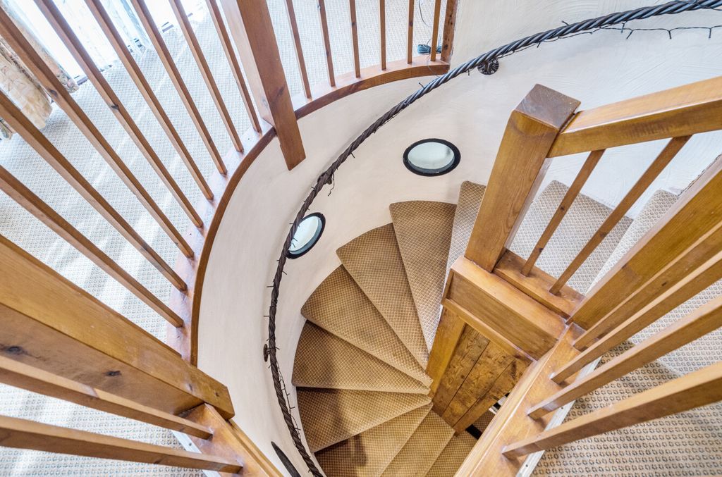 Property photo 2 of 19 1355011-1-68c4646...