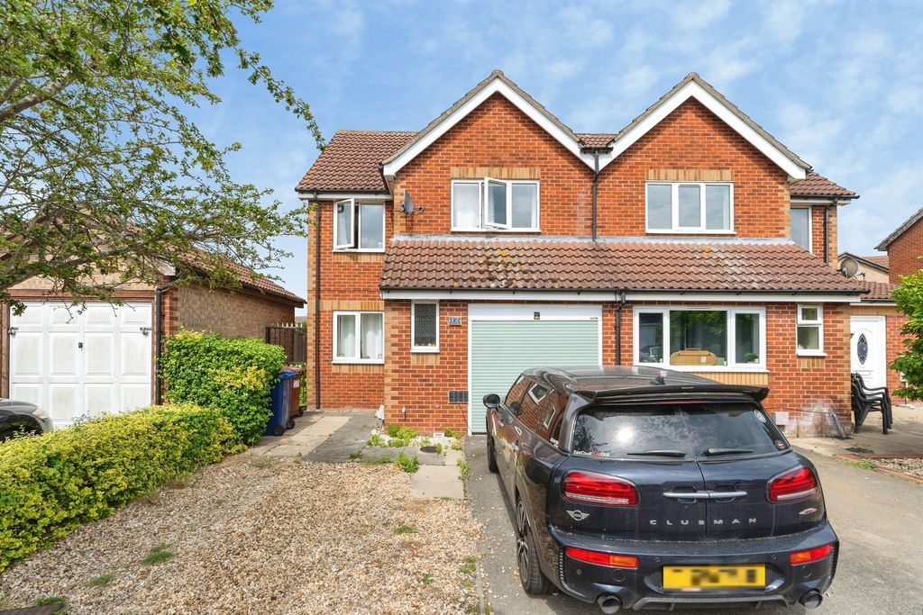 Property photo 2 of 18