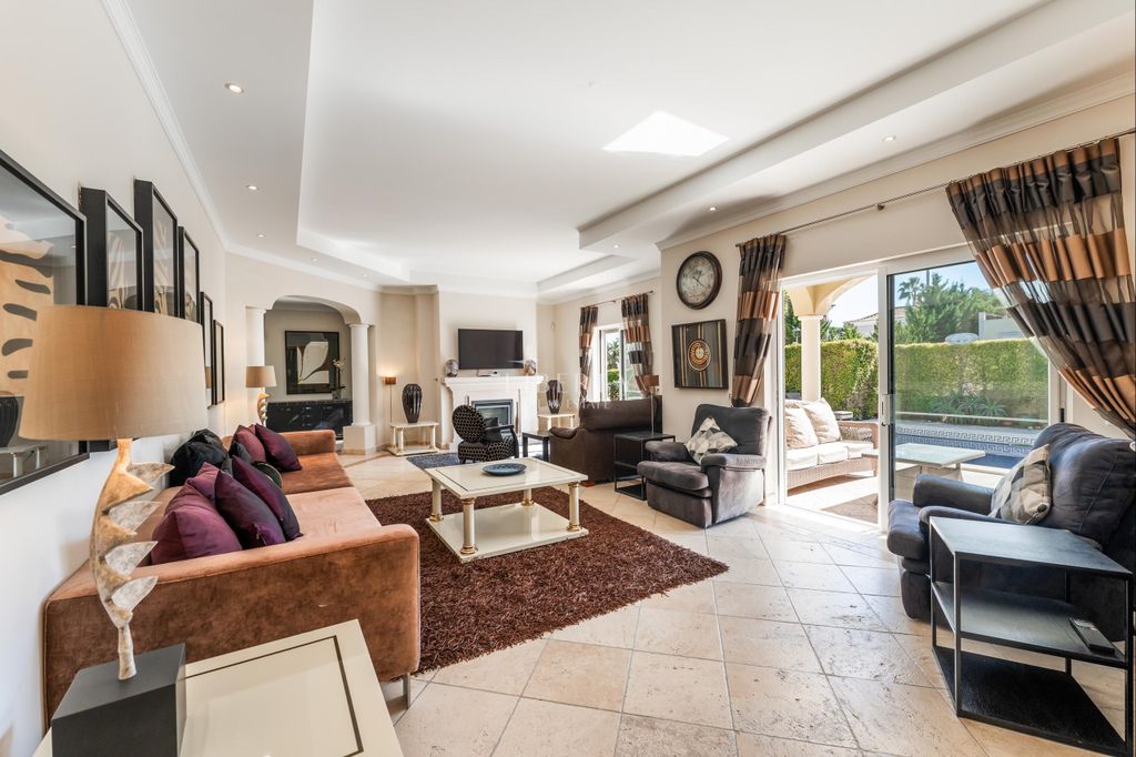 Property photo 3 of 30