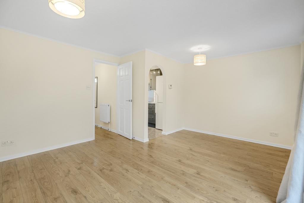 Property photo 3 of 16 Photo 3