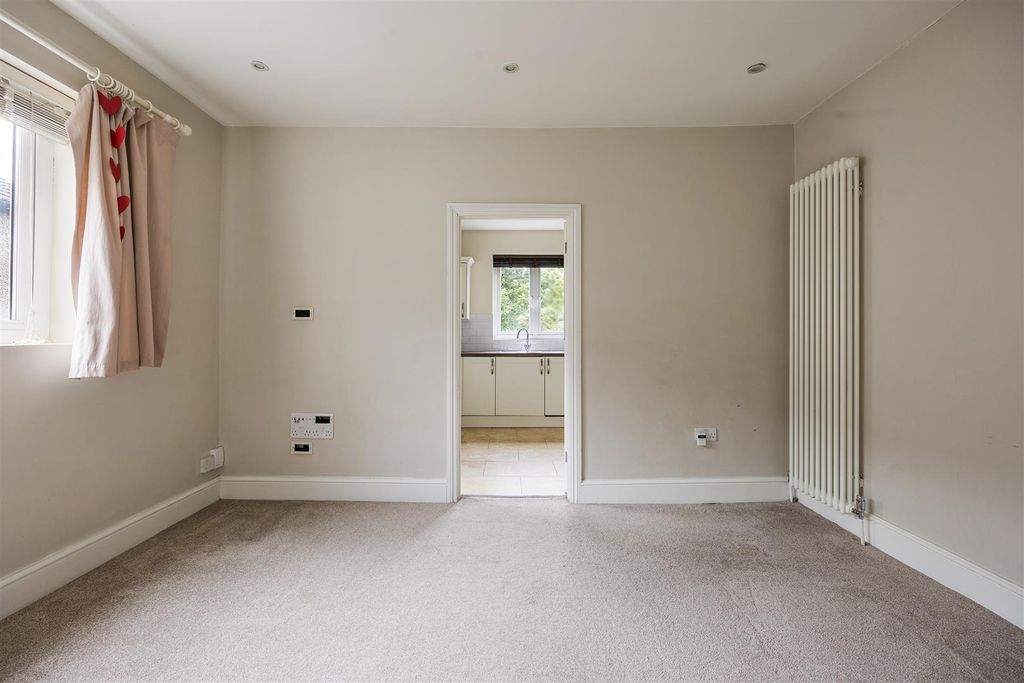 Property photo 3 of 23 Bf1A3372.Jpg