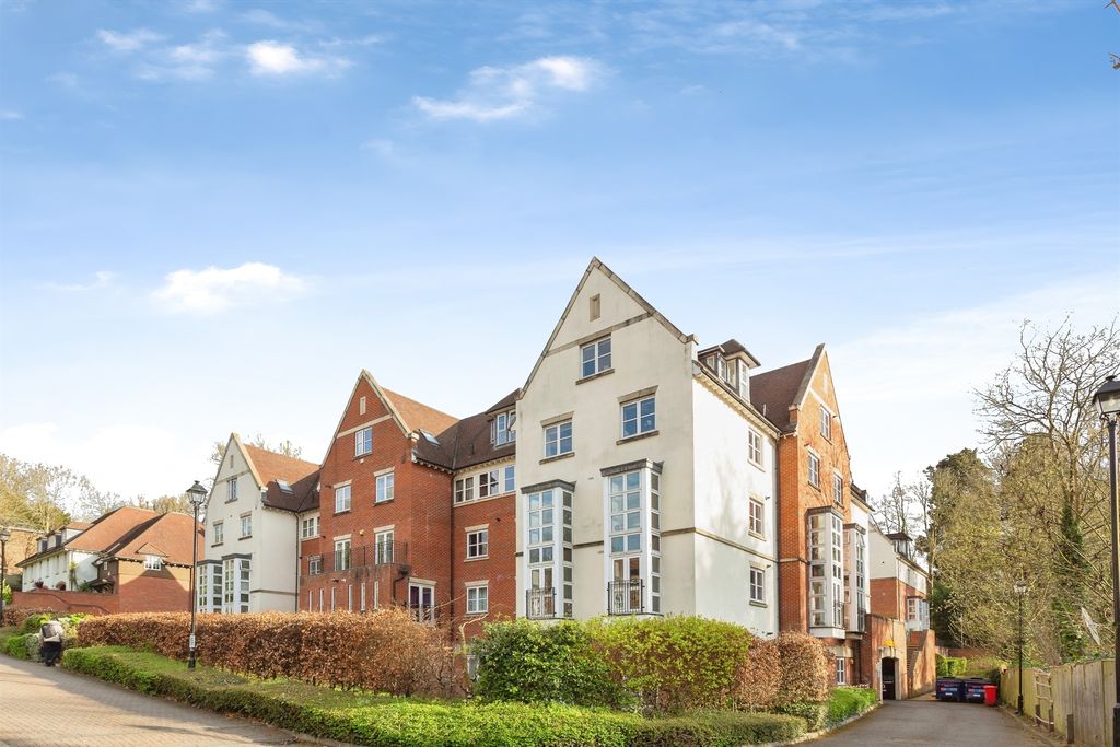 Property photo 1 of 15