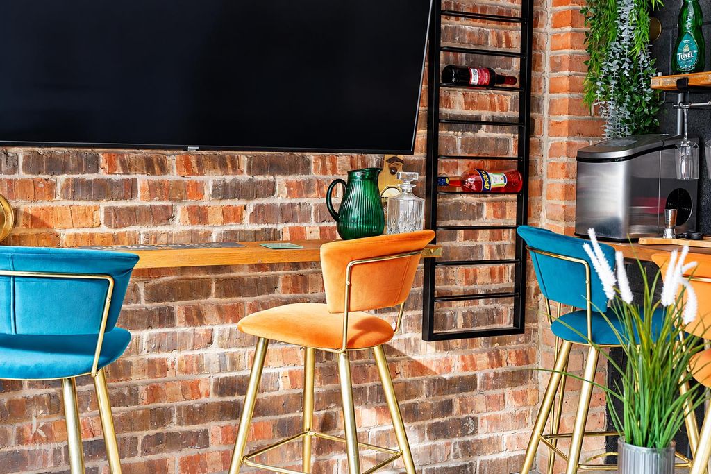 Property photo 1 of 64 Industrial Brick-Wall Home Bar Nook.Png