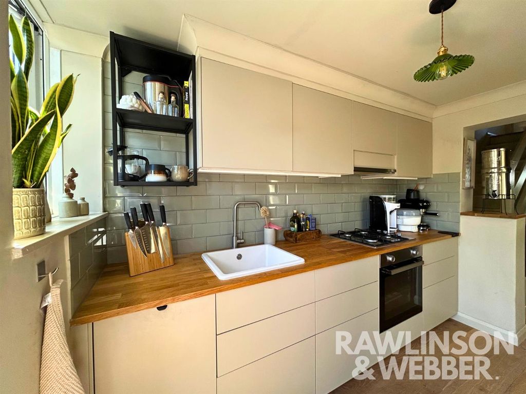 Property photo 3 of 14 Alto Photo (25).Png