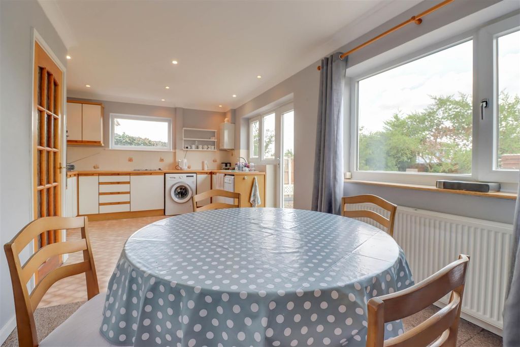 Property photo 3 of 17 39 Margarite Inside-5.Jpg