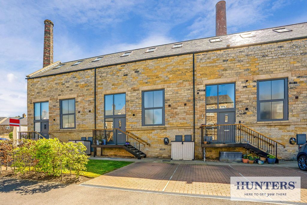 Property photo 1 of 24 Front (Exterior)